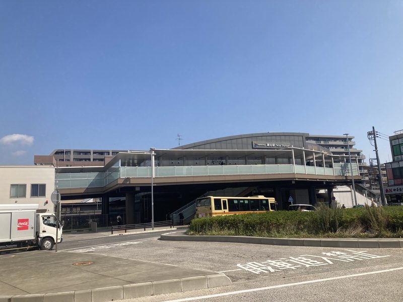 相模鉄道本線「瀬谷駅」より徒歩1分　※乗降客数:39,475人/日（2023年度）