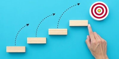 看護師に「選ばれる」クリニックへ ――  医療業界の採用難を突破する“採用ジャーニー”の実践